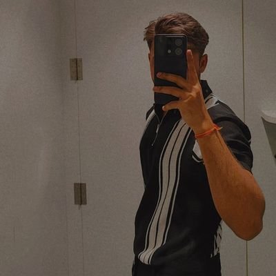 I've just got to maintain my passion for what i do...✍
My tweets : https://t.co/PTEBgWcim3