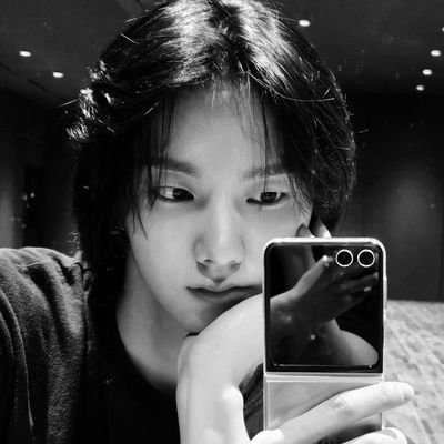 ㅤ 𝗉𝖾𝖺𝖼𝖾ㅤ & ㅤ (𝗊𝗎𝗂𝖾𝗍)ㅤ 花ㅤ- 声 ( ᐢ. ̫ .ᐢ ) ㅤ ㅤ 19teen ,, silly user ✩ ࿐࿔ #emotwt #mcrtwt