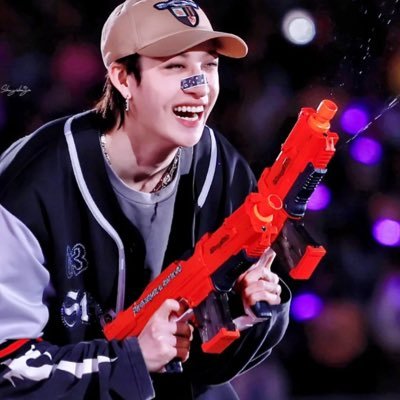 4ir44r's profile picture. 평화로운 사람 🥂🐺💙 STAY-OT8 @stray_kids, ( @JYPnation Stan ) Pronouns She/Her