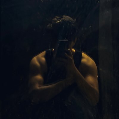 atharvugh's profile picture. He/him • 22 • 夢 を 諦めて 死んでくれ • https://t.co/4N4og21Qk8