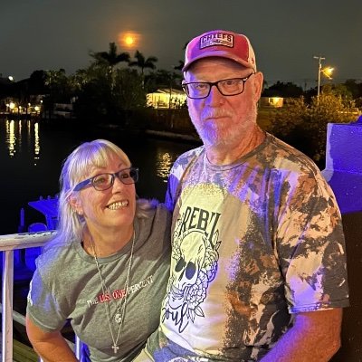 Elizabe09152639's profile picture. ❤️✝️❤️Older, Happily Married, Strong,Intelligent, Educated, Nice-sometimes Mean Woman!! R - Ultra Nuclear MAGA ❤️❤️🇺🇸❤️❤️Traitor Joe, Go Home! 🚫Cards🚫DM