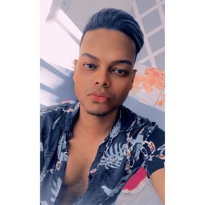 🚫conteúdo +18🤑
Ninguém tem o direito de me julgar a não ser eu mesmo. Eu me pertenço e de mim faço o que bem entender😉