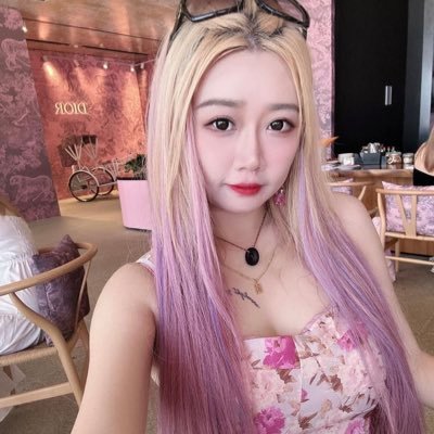 hadorikie89380's profile picture. 愛是柏林一場霧 在你眼淚裡模糊❤️‍🩹👑