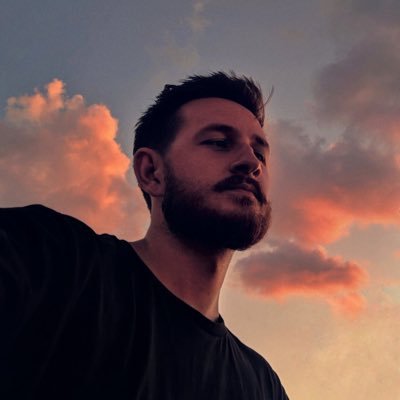 Principal Product Designer @ StudentBeans | Building apps on the side | Touching grass enthusiast 🥾⛰️🏃♂️📸