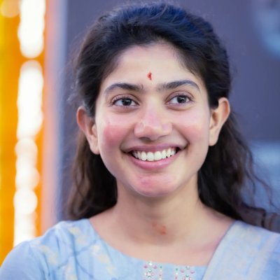 हसलो’ म्हणजे ‘सुखात आहे’ ऐसे नाही..
‘हसलो’ म्हणजे ‘दुखले नव्हते’ ऐसे नाही..
‘हसलो’ म्हणजे फक्त टाळले विवाद थोडे....
#Selfish #Blessed #alone