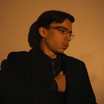 DaviTheEditor's profile picture. The documentary Video Editor Specialist
Transforming your voice to immersive Story though editing!!