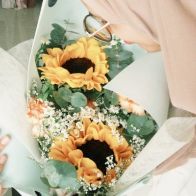 husnasydh's profile picture. suka cheese tart