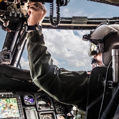 Dios y mi familia. Piloto instructor de vuelo de helicópteros.