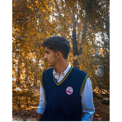 yam1nirshad's profile picture. Tweeting with style.
Silence is loud. So am I