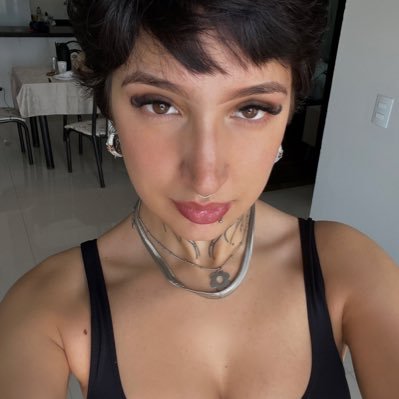 made in capão | nb | artista visual, slammer, arte educadora e marxista-leninista | ciências sociais - UEL | @corinthians