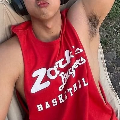 DexxyTez's profile picture. Re-tweet | Just a horny account