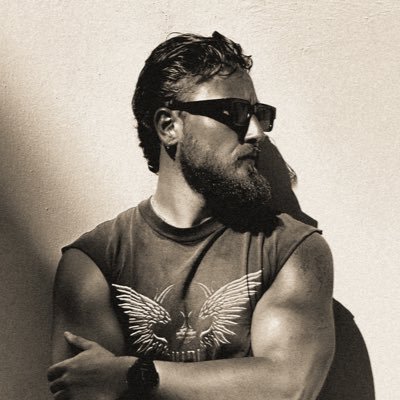 ElliotLSte's profile picture. Audacious Persistence.
