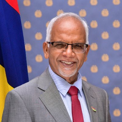 8th President of the Republic of Mauritius | Lifelong educator & reformer | HONESTY • HUMILITY • RESPONSIBILITY | Mo krwar dan enn Moris pli just ek ini