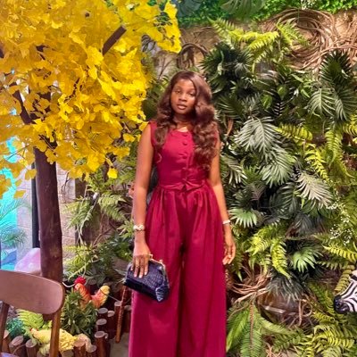 A fashion designer ✂️✂️                                        A small girl with a big God🥰