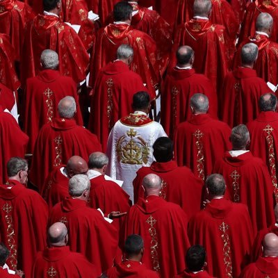 HEAVEN-BOUND SO HOW AM I GON' RECEIVE ANYTHING Y'ALL POUR TO THE GROUND, NEXT TIME THROW IT UP !!! #MUFC https://t.co/Omxyw5uUsF