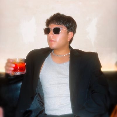 Politólogo. Estudios de género y sexualidad. fanboy y lector. Estudiante Maestría en género del CIDER
