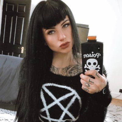 BareUrSoul25's profile picture. 844-212-0028