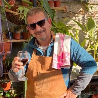 me gusta la vida, el canto, la cueca y el weveo...Dm? los que quieran, los respondo todos.Chuncho a morir!
nacido un 18 de septiembre!