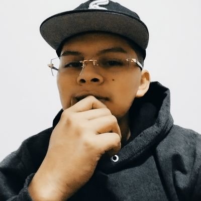 Compositor, ( reggaeton, trap, dembow)
gomezx04 ( la reve plop)
Loco por mil sueños cumplir 🤩👊🏻