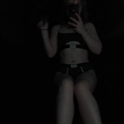 sweet_wicked_'s profile picture. Тут мало бути щось цікаве та інформативне, але не цього разу
