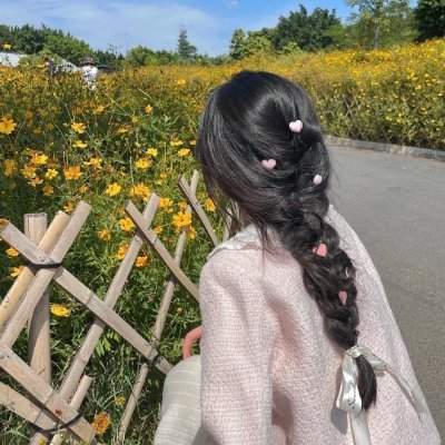 mcgarrykim's profile picture. Just a girl, standing in front of the world, ready to shine 🌟💫