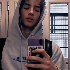 felipeme_looo's profile picture. Los recuerdos te calientan desde dentro. Pero también te destrozan. ⚽F.M.C:⚽