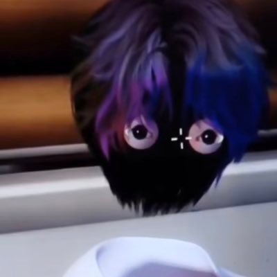 Lvl 24 🌈 16/05💙 / La navaja suiza de las personalidades / Madre de 7 bestias 🐈/Maquilladora de día, destroza fachas de noche❤️💛💜