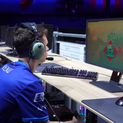 oVenuuuu's profile picture. 