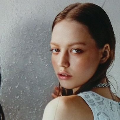 zulal_ne's profile picture. 