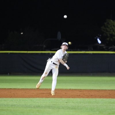 Samzeisset14's profile picture. 2027| Village Christian(NC)| SS/IF| 4.2 gpa| 5,7 140 lbs (910-985-1605)|(samuelzeisset@icloud.com)