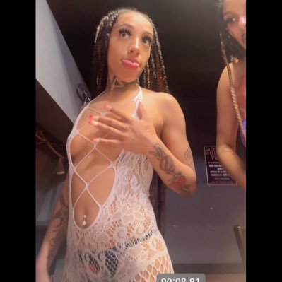 Content Creator🔞💦 Favv Funsize Freakk 😜😏 Bisexual 👯♀️💕 Stay Tuneddd For OF😘💦 I Sell Content 🤭😉 && Do FT Calls😍💦 Subscribe To My OnlyFans🤭💦