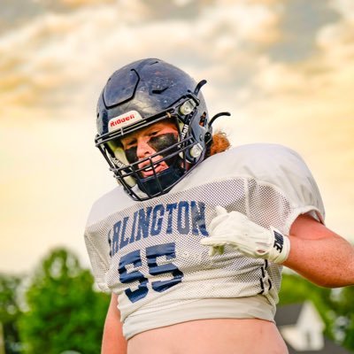 Cooper Liddell | 2028 | Football | Arlington Highschool | Center/Guard | Squat 375 | Bench 195 | 5’10 | BW 225 | https://t.co/gs61mPRY2U |