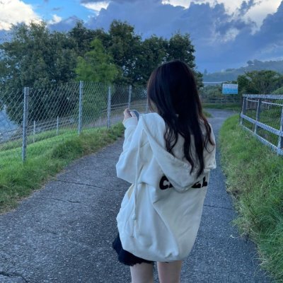 Evelyn94n's profile picture. 