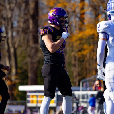 Class of 2026 | Tight End, Receiver, LB, P | 6’1 215 | Lake Braddock | GPA 3.98 | First-Team All State TE | 100m State Qualifier | zachary.hibner@gmail.com