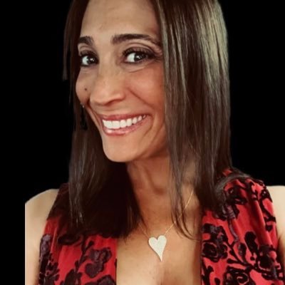Emmy + Webby award-winning Global Communications Consultant🌎 Formerly @HuffPost, @CNN, @MSNBC, @YahooNews 💌 shira@skystrategies.org