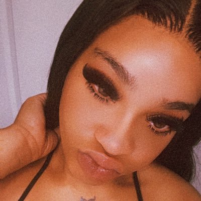 garauzi's profile picture. solo dolo 👌bananas 🍌😇