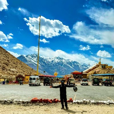 Indrishya's profile picture. The Great Outdoors 🌲