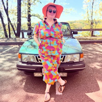 pahkedoutside's profile picture. not actually a dj, but i'll still come to your wedding for cash.