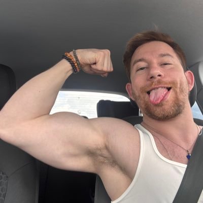 le PV d'un beau papa trentenaire fan de muscu qui aime bien se montrer.