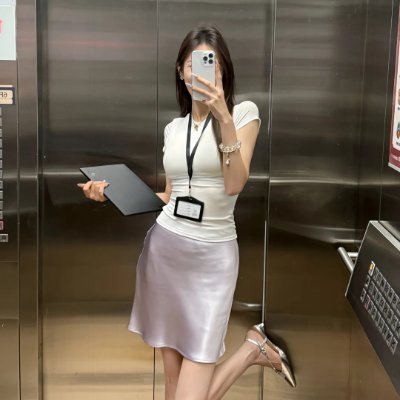 Just a girl with a big smile and bigger dreams ✨
Coffee in one hand, confidence in the other ☕💁♀️
Be kind. Be real. Be you 💖