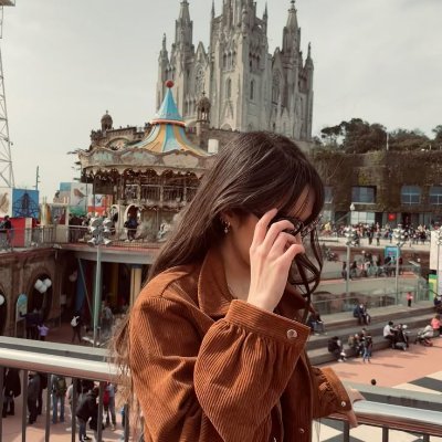 ylllo5's profile picture. “월급이 오면咖啡는 디카페인, 심정은 HIGH 카페인!”
🚶‍♀️
