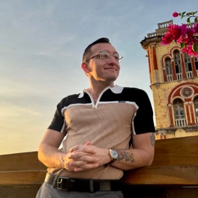 PhD candidate @ Emory anthropology. Critically researching urban “modernity” + thinking with mototaxistas in Perú. Dad. Poet. Accidental logistics expert