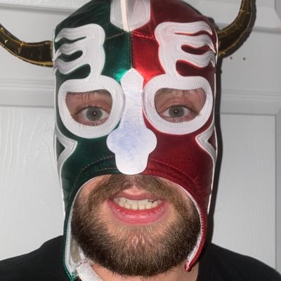 Small man:BIG HEAD, bong lord, plant mommy, guitar slut, half assing everything, sorta gay, probably horny, always cringe.