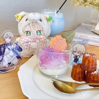hohoho_31's profile picture. 20↑刀とかアイドルに狂ってる人生