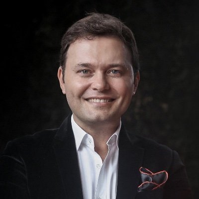 Gazeteci-Yazar 🇹🇷 Kadıköy Belediyesi Kültür ve Sosyal İşler Md. Genel Sanat Yönetmeni https://t.co/3upHkzXAHV