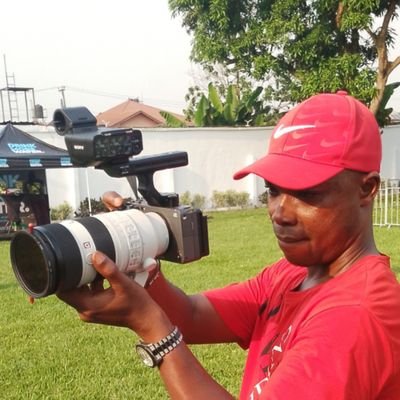 #Photography#Freelance consultant#Non fanatic#sport lover#Christian#Non Apolitical#upholder of truth#Hater of any form of discrimination #Father of 4.