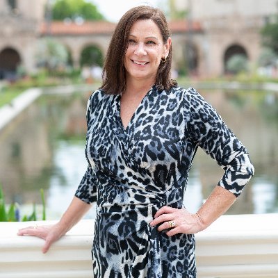 She/Her
Gerontologist | Senior Living & Care Expert