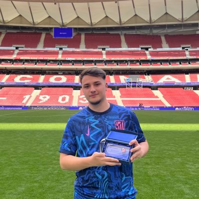 Afiliado en Twitch | FC player verified | Mánager Fantasy | Me puedes ver en el @CarruseldeJMB | 1903 | Jugador de @Atletasdeaupa