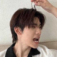 (◍•ᴗ•◍) (@b_brri) 's Twitter Profile