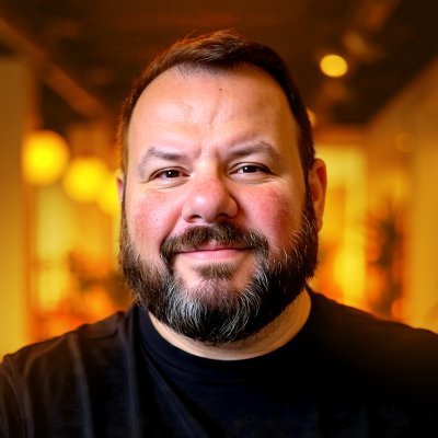Ensino, respiro e aplico as boas práticas do VIDEO MARKETING todos os dias para mim e meus clientes. Aqui no twitter é onde deixo tudo mais pessoal.